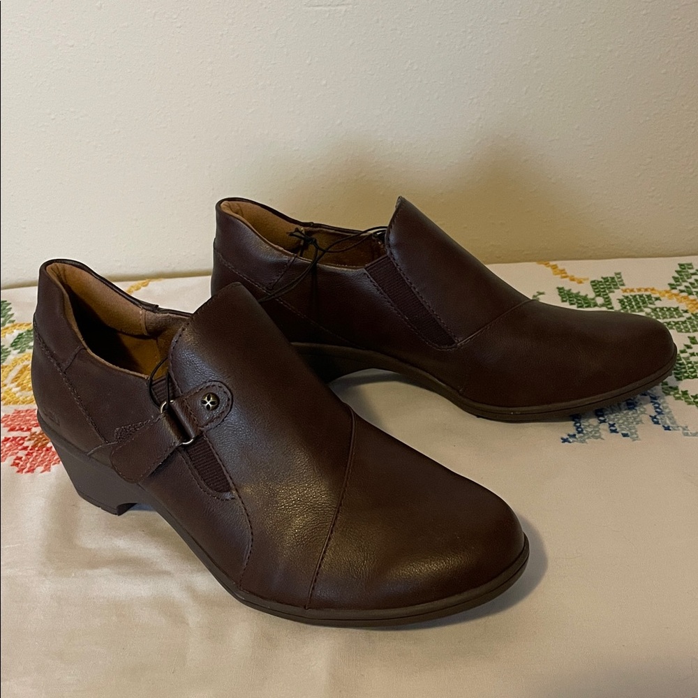 JBU Kyley Adjustable Comfy Insole Flexible Outsole Shoes, Women’s 9M, Brown